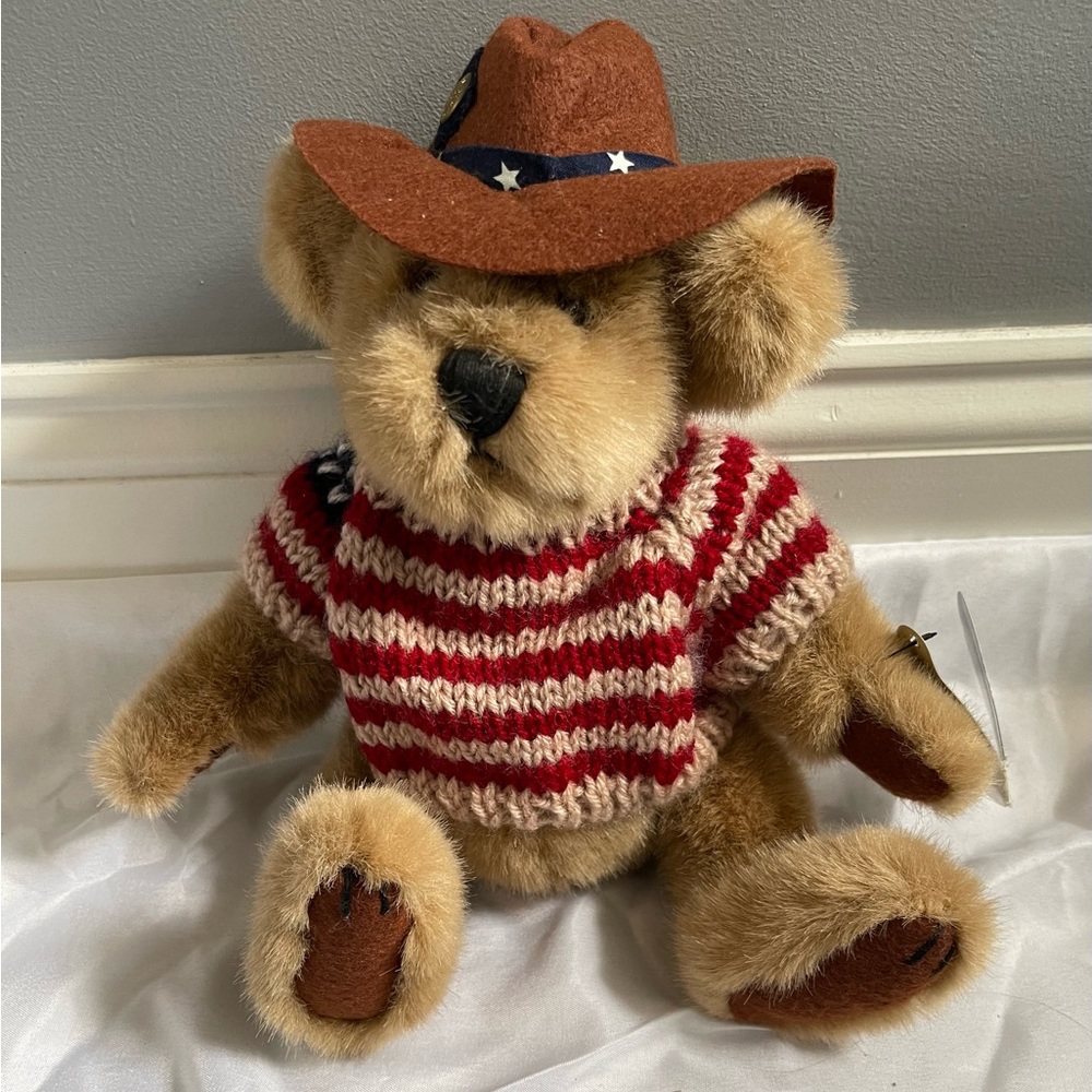 Brass Button Bear - Cody